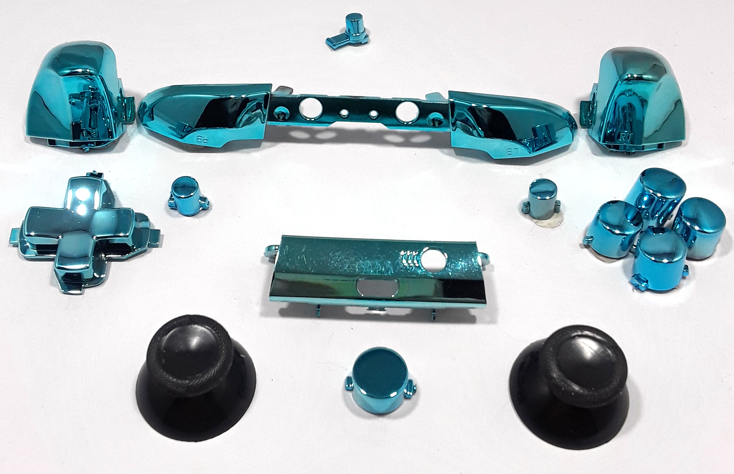 Chrome Button Set For Xbox One S Controllers - Picture 11 of 13