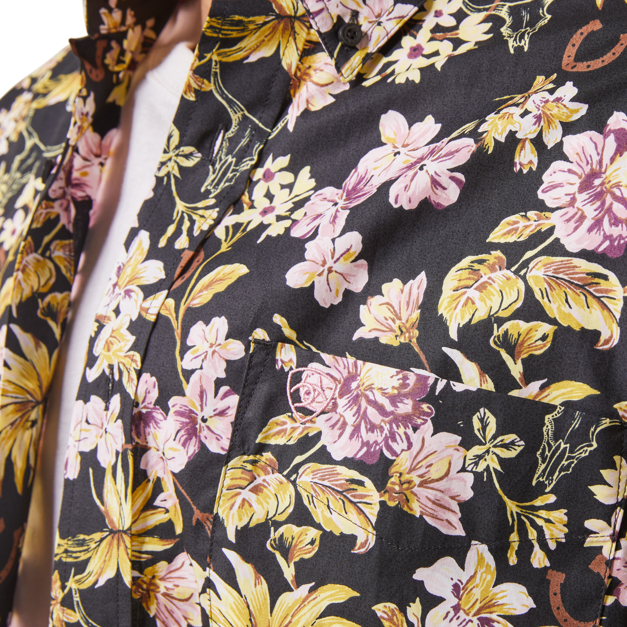 Ariat® Men's Dex Floral Print Black Button Down Shirt 10043919 - Picture 10 of 55