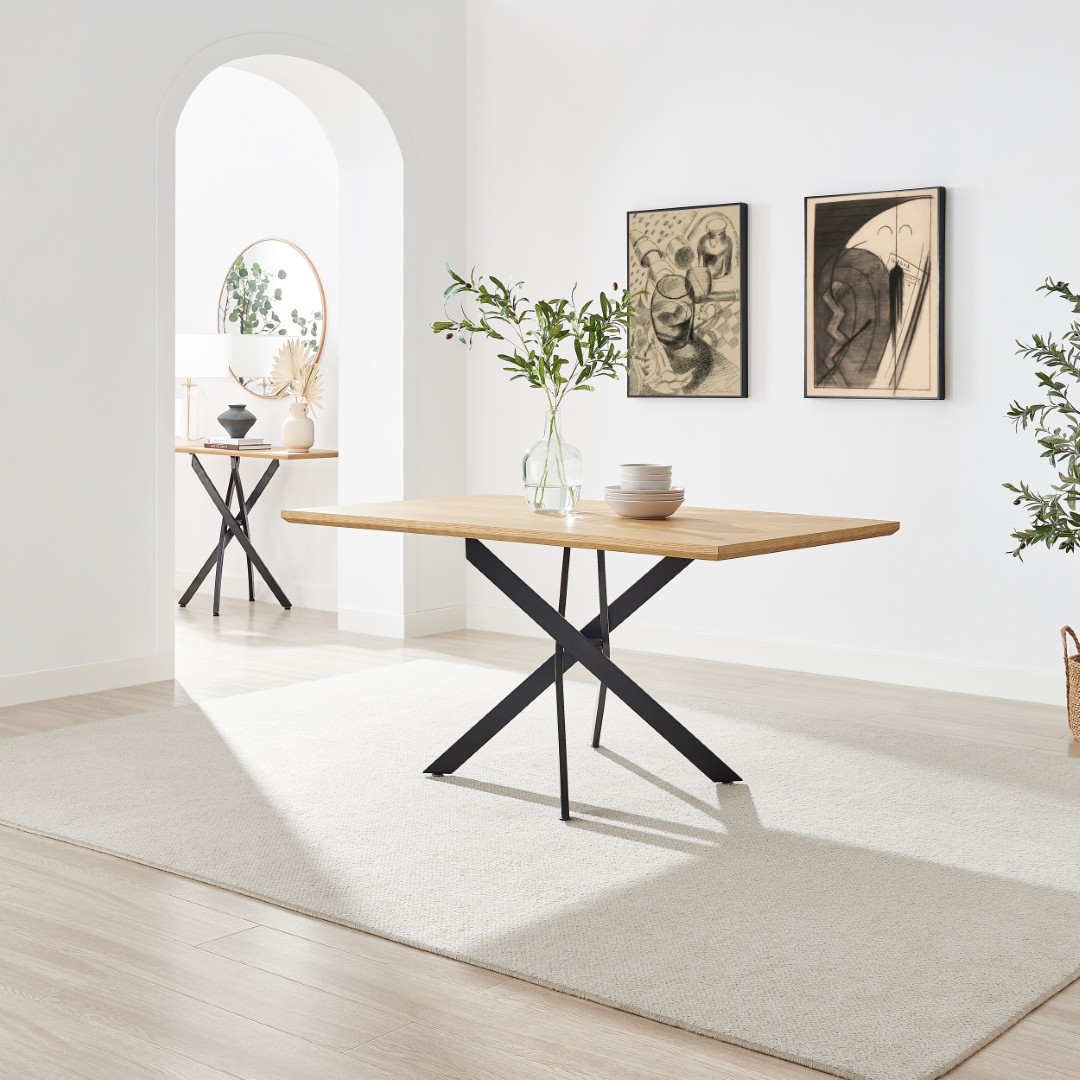 Leonardo 6 Seat Oak/Black Veneer Top Dining Table With Black Legs